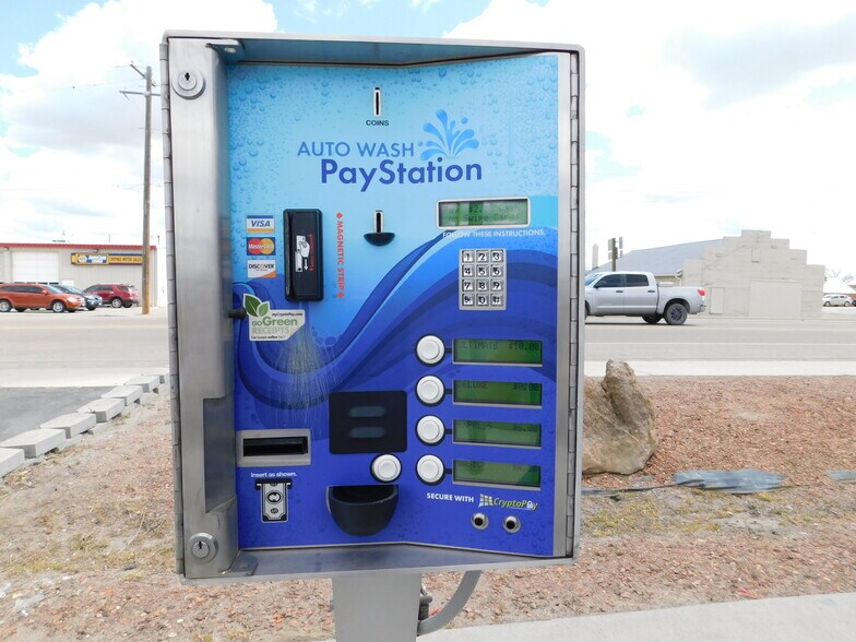 More Photos Of 6 S Main St, Homedale Carwash For Sale