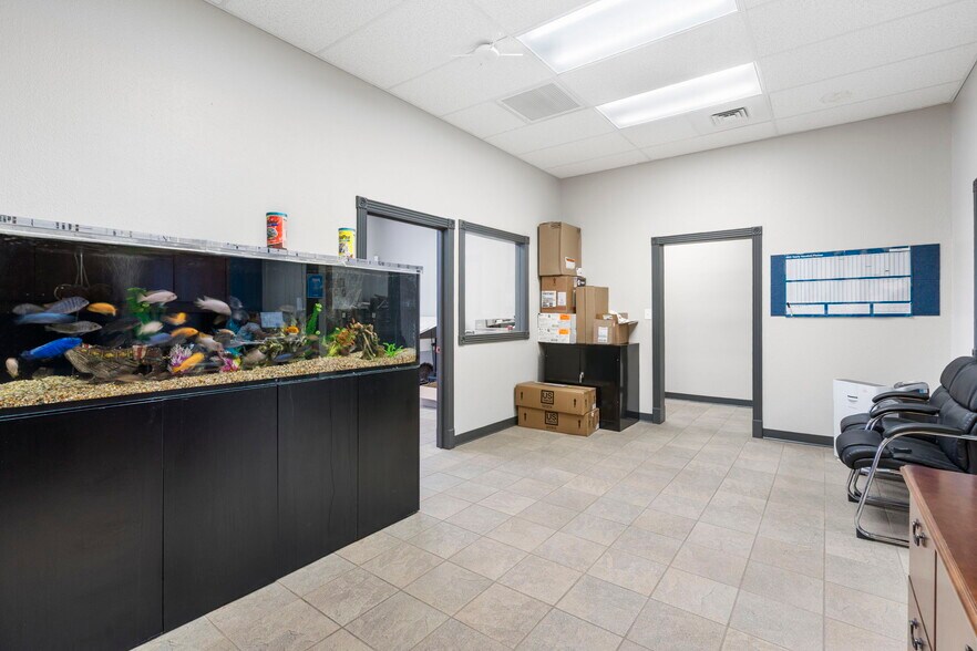 More Photos Of 2752 E Kearney St, Springfield Freestanding For Sale