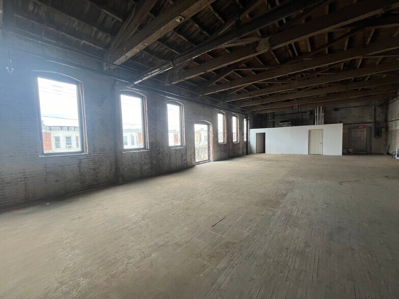 More Photos Of 2848 Chatham St, Philadelphia Warehouse For Lease