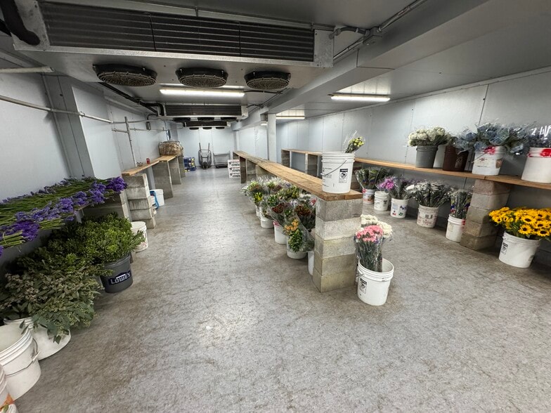 More Photos Of 2820 Broadmoor Ave, Concord Office For Sale