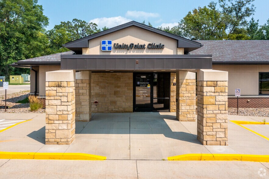 More Photos Of 1205 Copper Creek Dr, Des Moines Medical For Lease