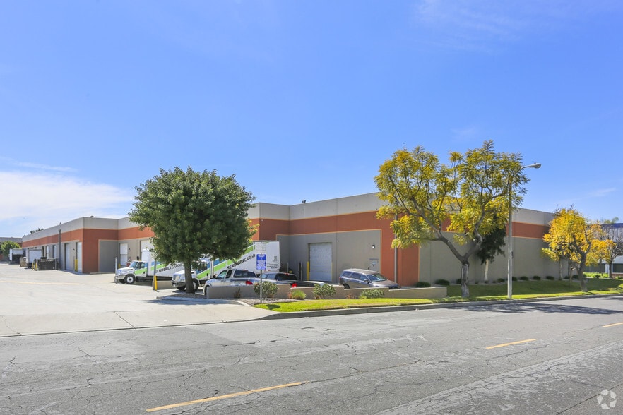 More Photos Of 17022 S Montanero Ave, Carson Warehouse For Lease