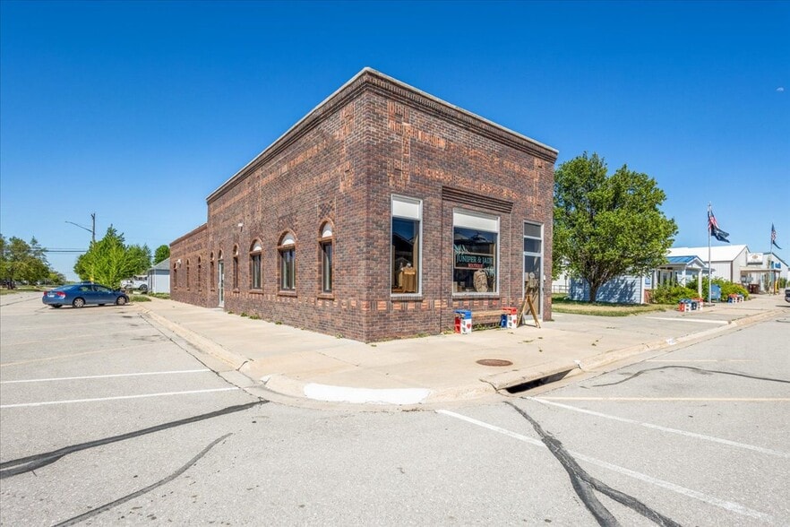 More Photos Of 300 Main St, Hallam Office For Sale