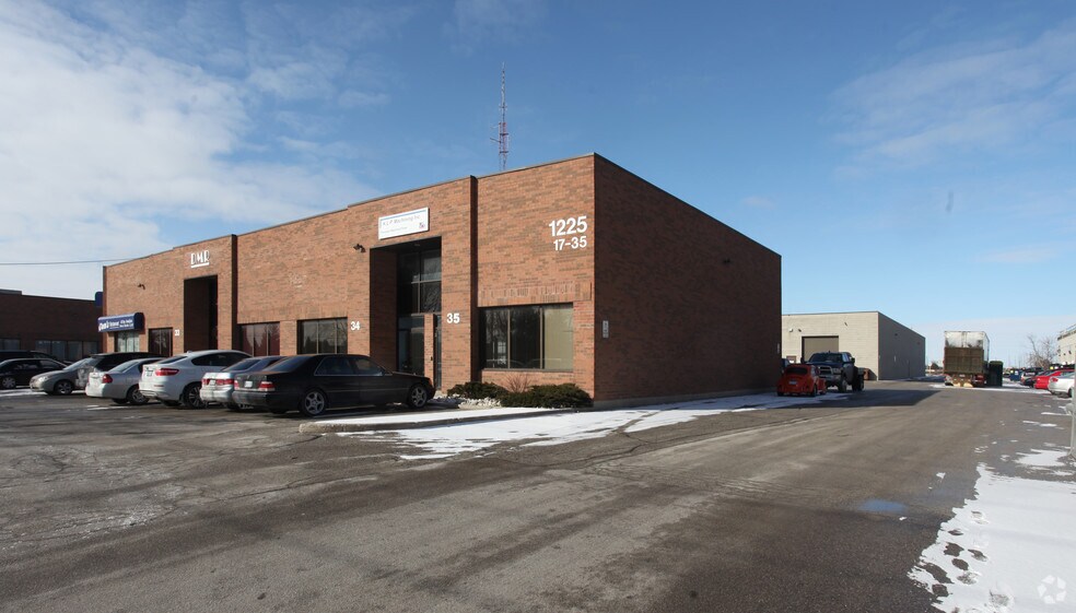 Primary Photo Of 1225 Gorham St, Newmarket Light Distribution For Sale
