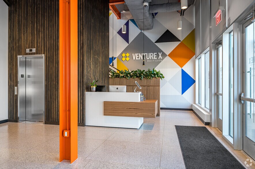 More Photos Of 7701 Lemmon Ave, Dallas Coworking Space