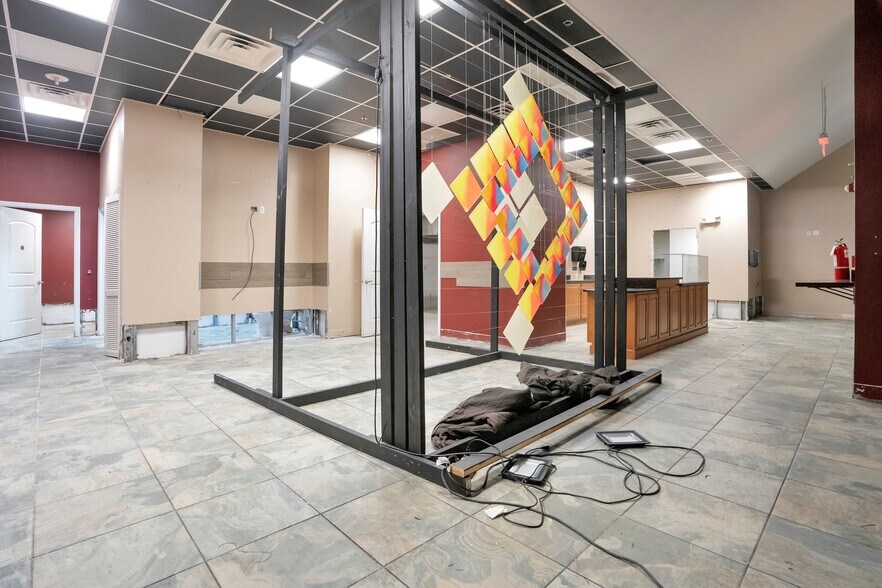 More Photos Of 150 S Magnolia Ave, Orlando General Retail For Sale