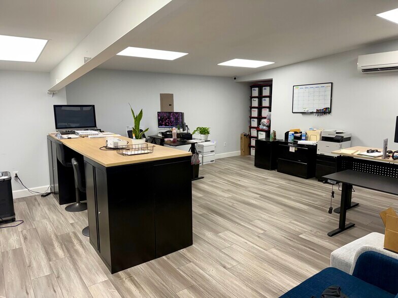More Photos Of 10219 Culebra Rd, San Antonio Auto Repair For Lease
