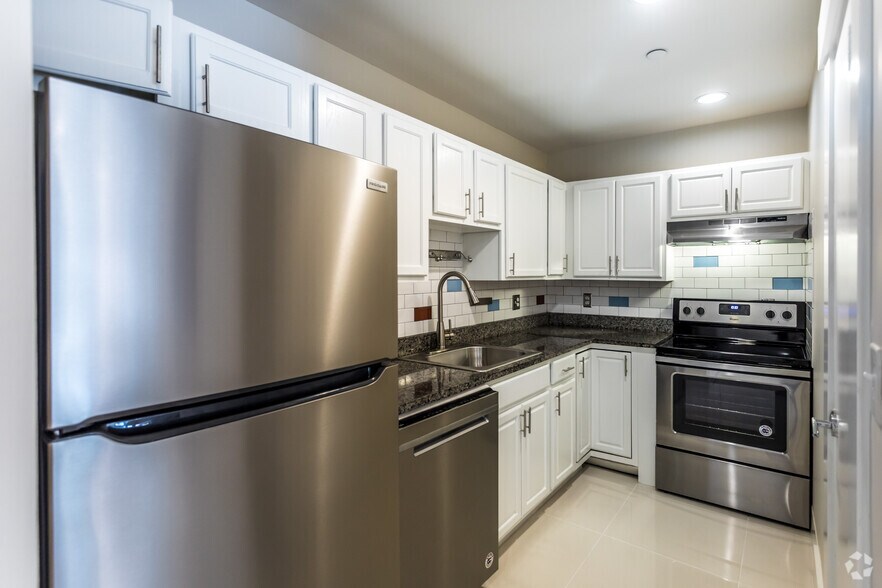 More Photos Of 775 Melrose St, Memphis Apartments For Sale