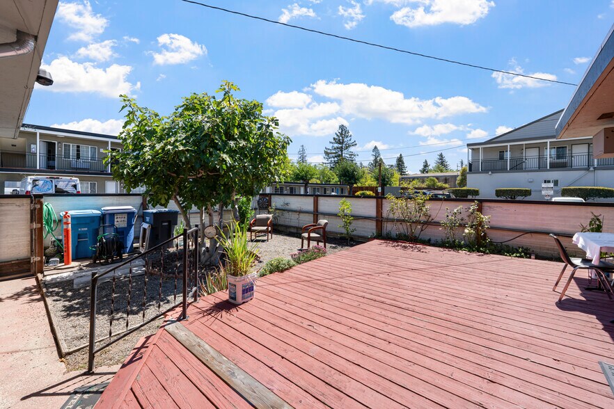 More Photos Of 1736 Santa Rosa Ave, Santa Rosa Hotel For Sale