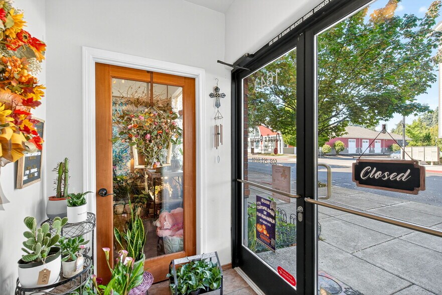 More Photos Of 1647 NE Market Dr, Fairview Apartments For Sale