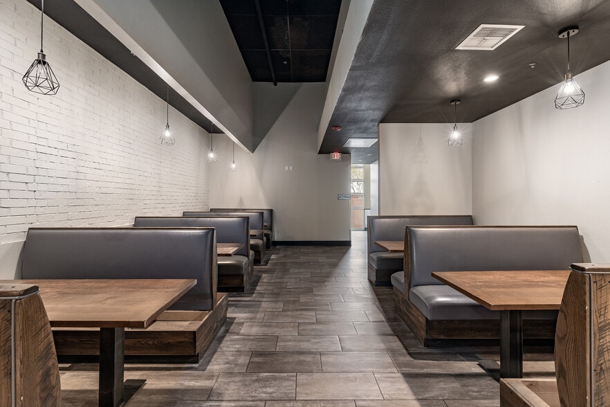 More Photos Of 500 Market St, Santa Fe Storefront Retail Office For Lease