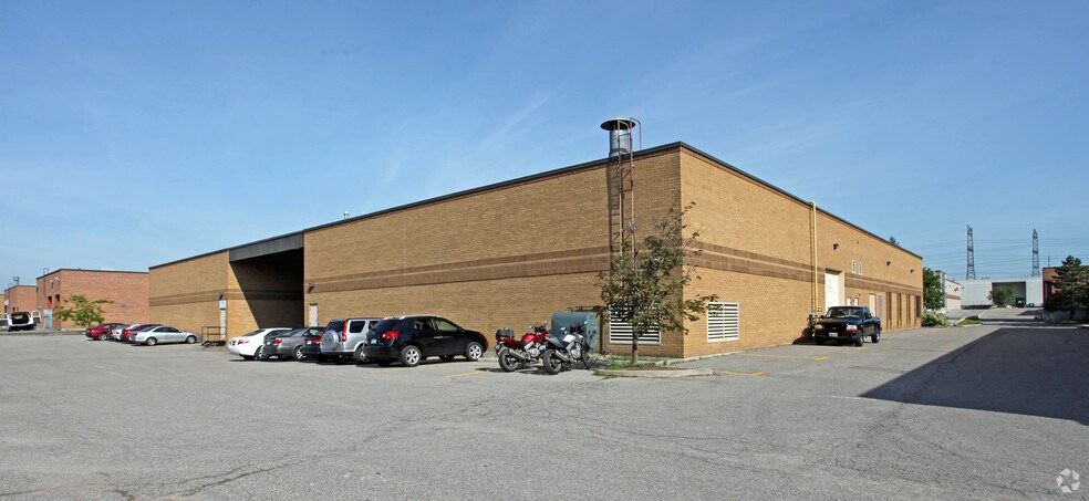 More Photos Of 165 Konrad Cres, Markham Light Distribution For Lease