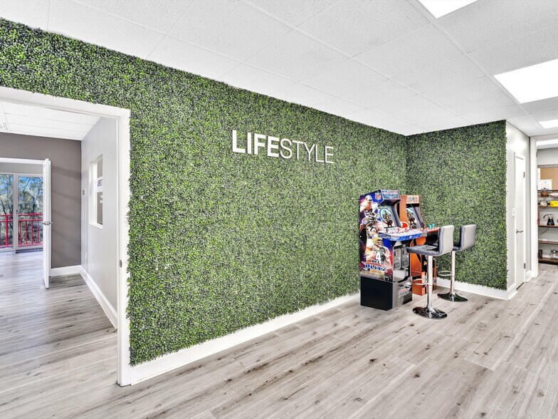 More Photos Of 6175 NW 153rd St, Miami Lakes Medical For Lease