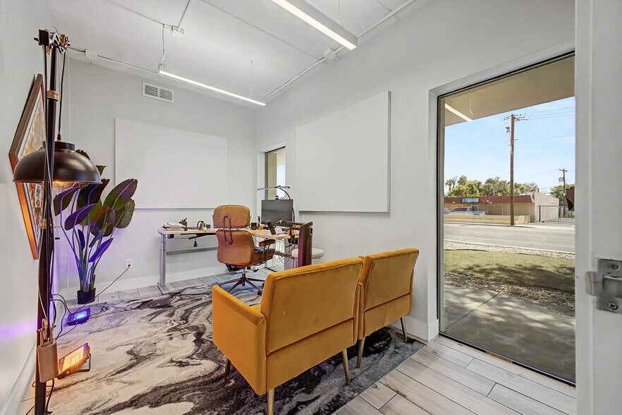 More Photos Of 2800 N 24th St, Phoenix Office For Lease