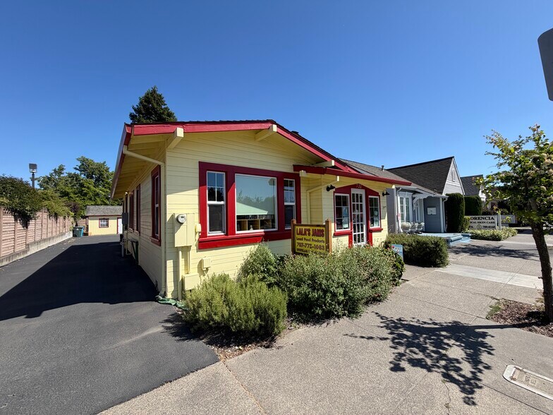 Primary Photo Of 720 E Washington St, Petaluma Office For Sale