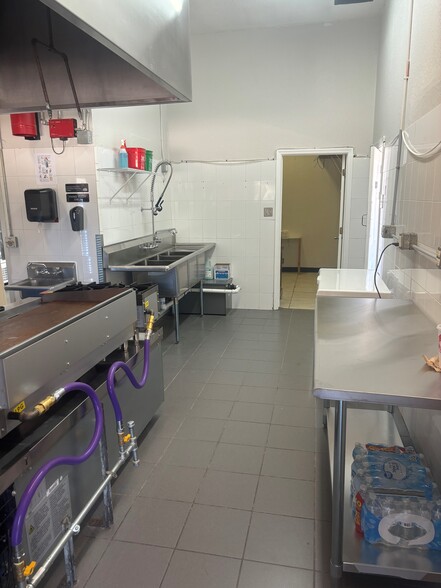 More Photos Of 4989 S Ridgewood Ave, Port Orange Restaurant For Sale