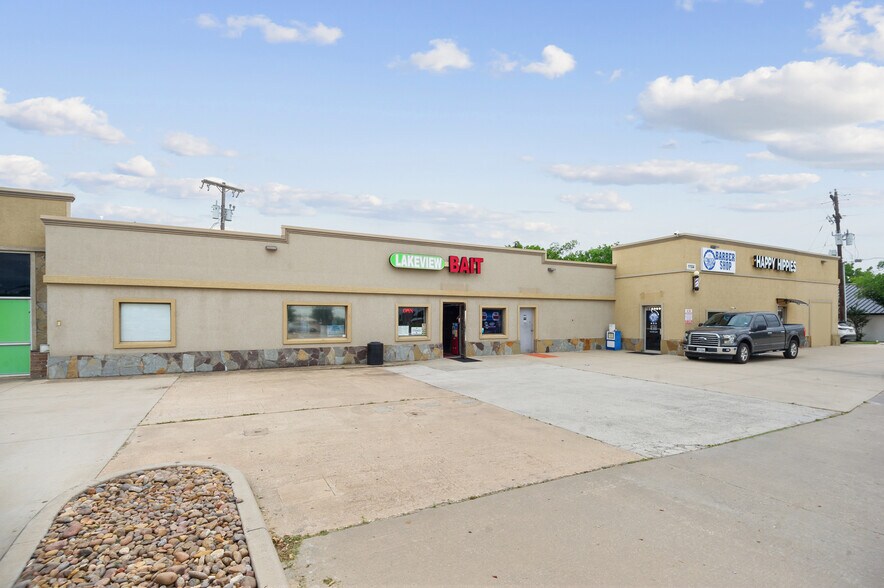 More Photos Of 1104 W Eldorado Pky, Little Elm Storefront For Sale