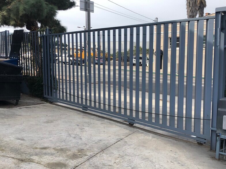 More Photos Of 4478 Pico Blvd, Los Angeles Auto Repair For Lease