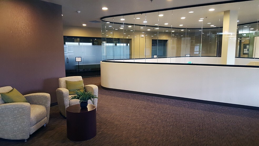 More Photos Of 776 E Riverside Dr, Eagle Office For Lease