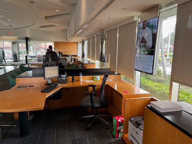 More Photos Of 3325 W Hillsboro Blvd, Deerfield Beach Bank For Lease