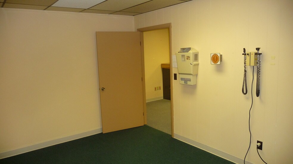 More Photos Of 215-225 S Allison Ave, Xenia Medical For Sale