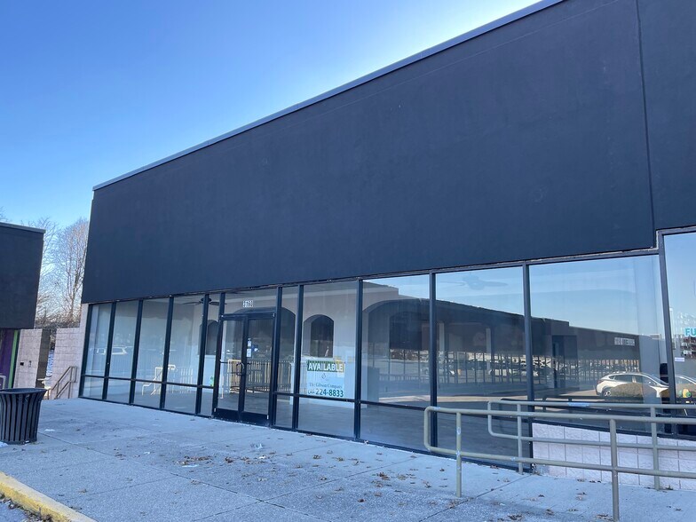 More Photos Of 3120-3180 Richmond Rd, Lexington Unknown For Lease