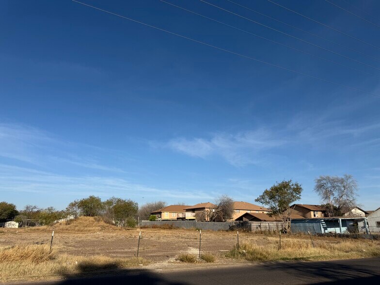 More Photos Of 5004 San Francisco ave, Laredo Land For Sale