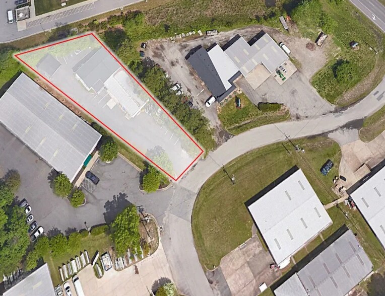 More Photos Of 104 Industry Dr, Yorktown Light Distribution For Sale