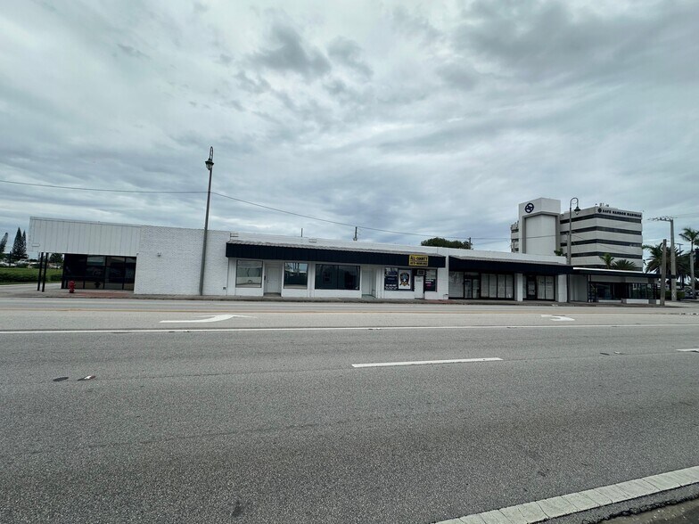 Primary Photo Of 1901-1923 Broadway, West Palm Beach Unknown For Lease