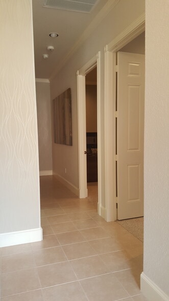 More Photos Of 1800 Snake River Rd, Katy Loft Creative Space For Sale