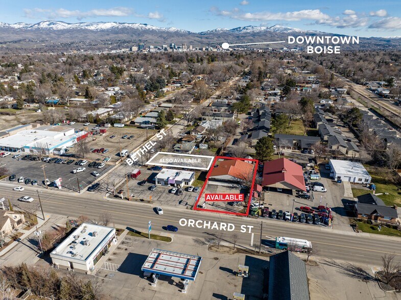 More Photos Of 110 N Orchard St, Boise Veterinarian Kennel For Sale