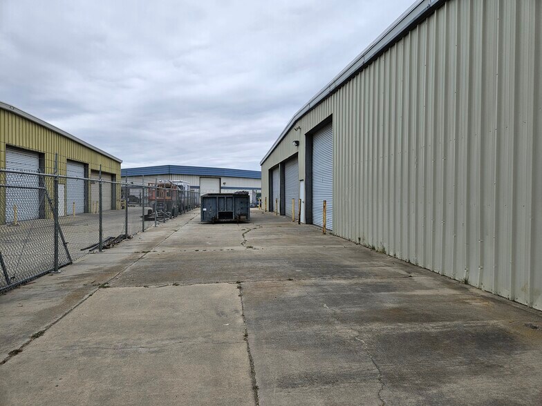 More Photos Of 2170 Wardrobe Ave, Merced Manufacturing For Sale