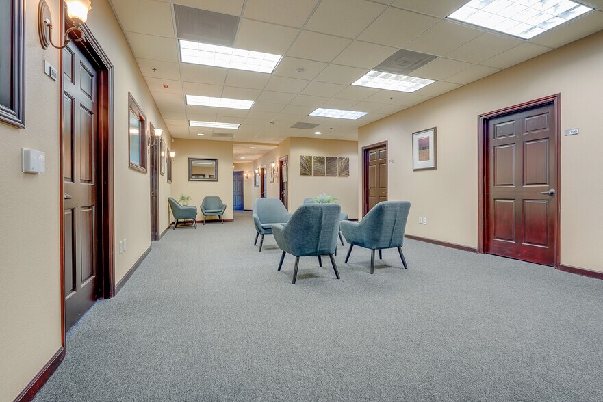 More Photos Of 41911 5th St, Temecula Office For Lease