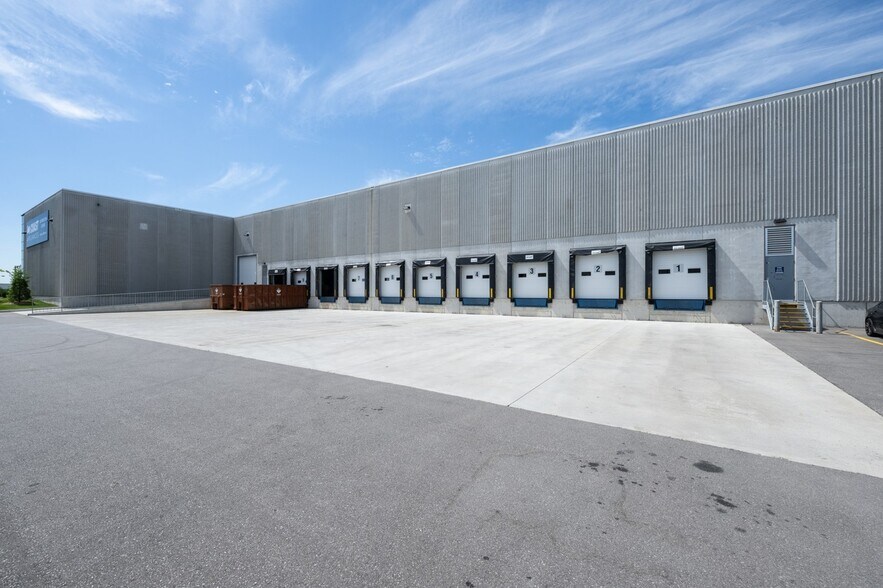 More Photos Of 140 Speirs Giffen Ave, Caledon Warehouse For Lease