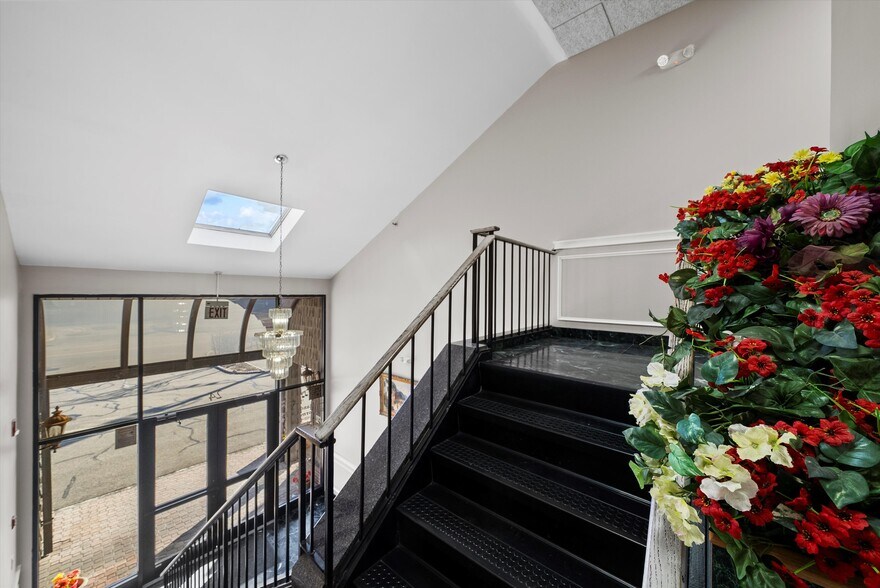 More Photos Of 24 Old Albany Post Rd, Croton-on-Hudson Medical For Lease