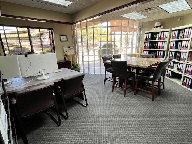 More Photos Of 4416 74th St, Lubbock Office For Sale