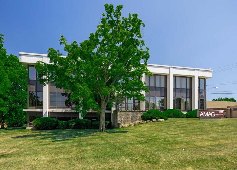 More Photos Of 5909 W 130th St, Parma Manufacturing For Sale