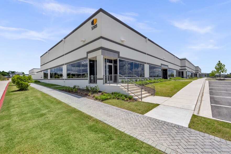 More Photos Of 5305 N Mays St, Georgetown Unknown For Lease