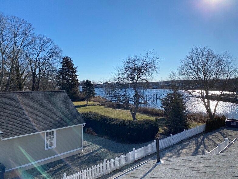 More Photos Of 7 Main St, North Kingstown Storefront Retail Office For Lease