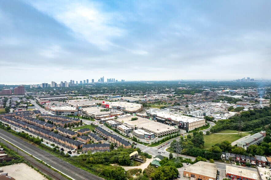 More Photos Of 2100 Saint Clair Ave, Toronto Unknown For Lease