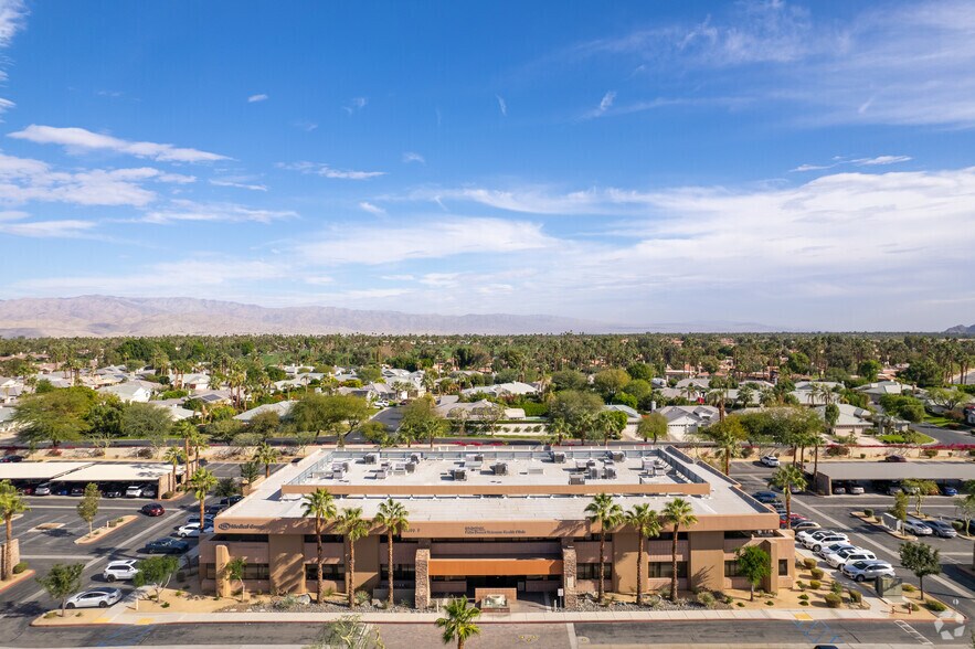 Primary Photo Of 41990 Cook St, Palm Desert Medical For Lease