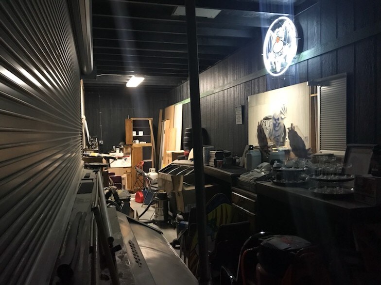 More Photos Of 3649 W 8th St, Thatcher Bar For Sale