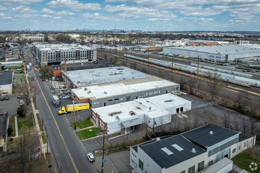 More Photos Of 1153 W Elizabeth Ave, Linden Warehouse For Lease