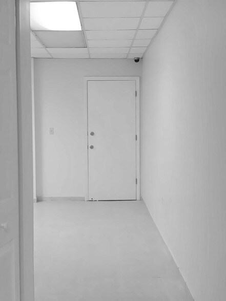 More Photos Of 8370 W Flagler St, Miami Medical For Lease