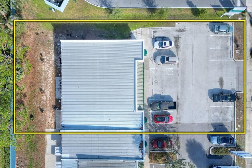 More Photos Of 1503 6th St SE, Winter Haven Storefront Retail Office For Sale