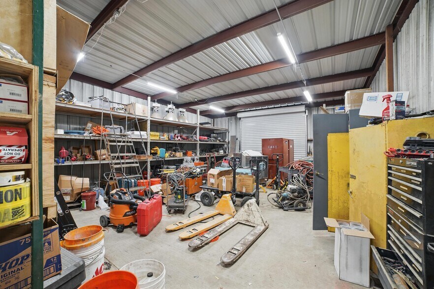 More Photos Of , Seagoville Flex For Sale