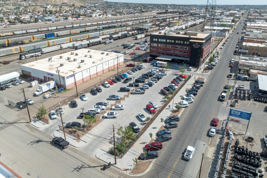 More Photos Of 1125 Texas Ave, El Paso Medical For Lease