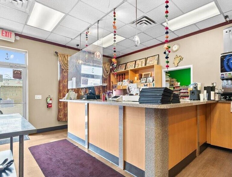 More Photos Of 1060 Trowbridge Rd, East Lansing Restaurant For Sale