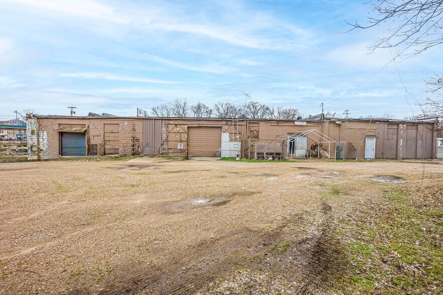 More Photos Of 422 W Liberty Ave, Covington Self Storage For Sale