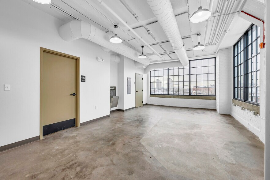 More Photos Of 1441 Brooklyn St, Detroit Loft Creative Space For Lease